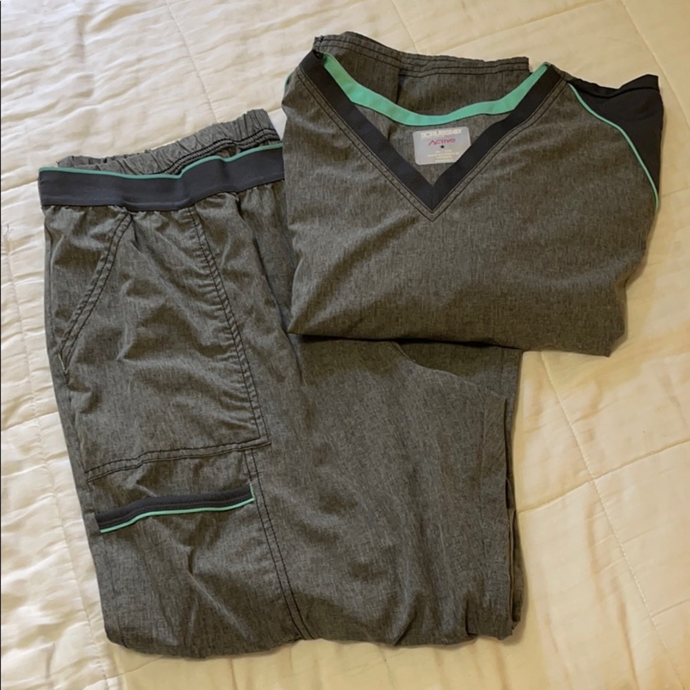 ScrubStar Scrub Set